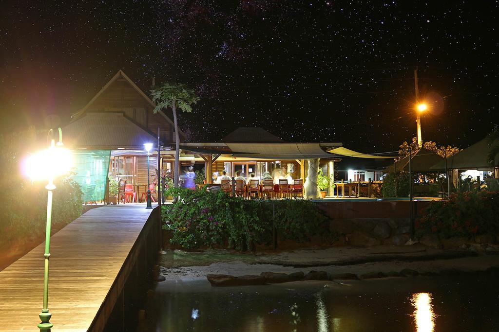 Fare Vai Nui Hotel Tevaitoa Exterior photo